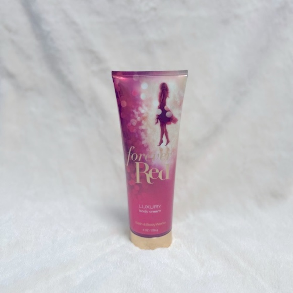 NWT Red Forever Luxury Body Cream